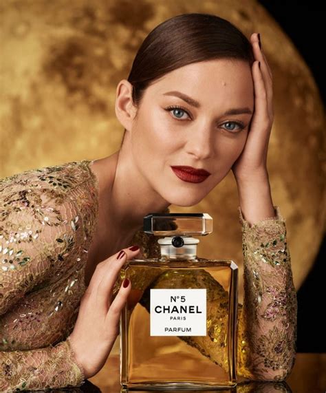 celebrities that wear chanel no 5|chanel's celebrity campaigns.